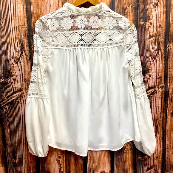 Boohoo lace trimmed Boho blouse -Size US 1, UK 4, EUR 32 - Picture 5 of 9